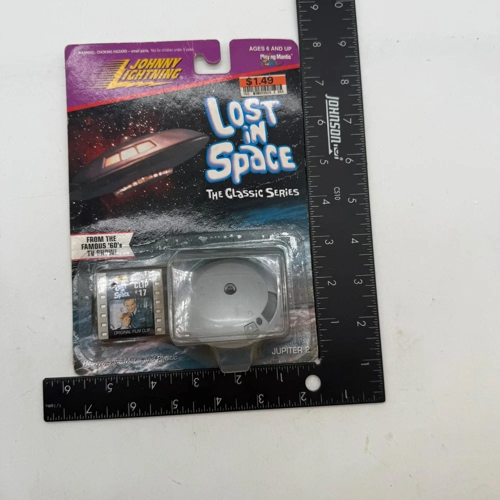 Johnny Lightning Lost In Space Jupiter 2 Diecast Ship with Film Clip 433-00 1998